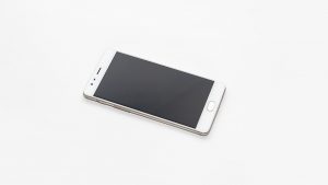 Oneplus 3 kaina, Xiaomi mi5 kaina